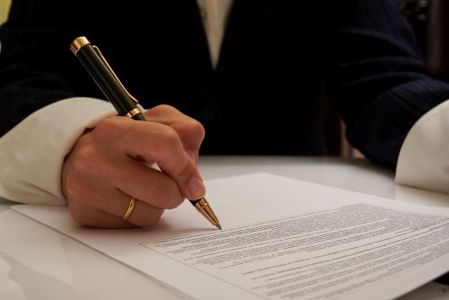 Los Angeles Case Assessment Attorney Weighs Your Options